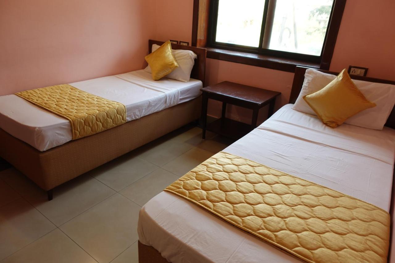 Westwood Residence Goa - The Boutique Hotel Mapusa Bagian luar foto